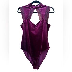 Luxurious Velvet Lace Bodysuit - Rich Maroon